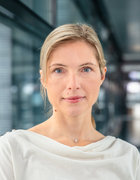 Dr. Juliane Neupert